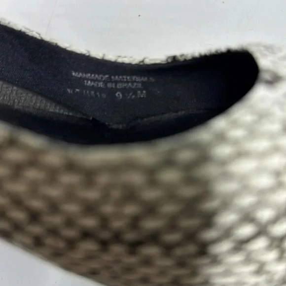 Walking Cradles black and white snake 9.5m pumps with no signs of wear - Picture 5 of 5